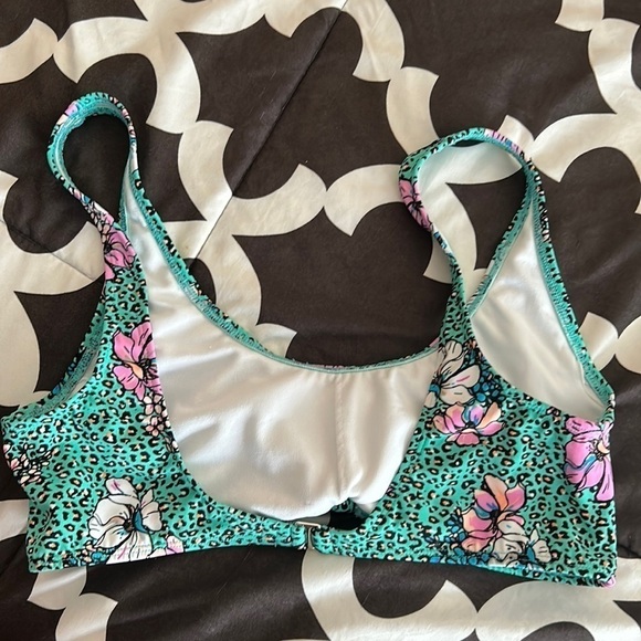 CHEETAH Print Bathing Suit Top Large - Picture 3 of 4